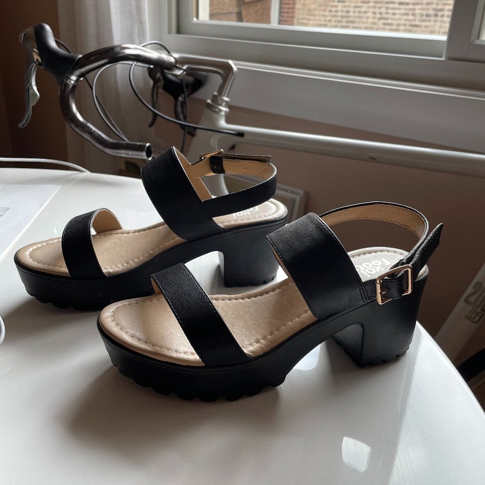 Koi Platform Sandals
